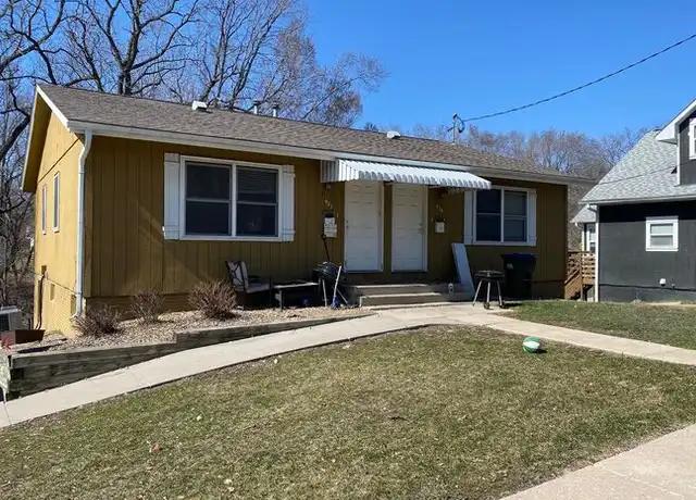 Property at 927 N Dodge St, Iowa City, IA, 52245, 3 beds, 1 bath, [object Object]