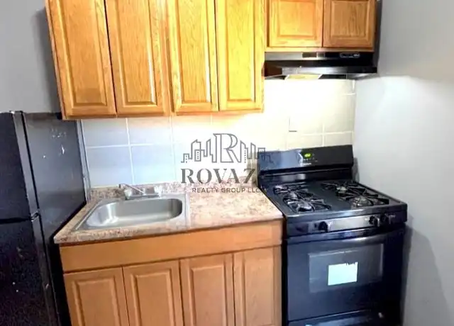 Property at 196 Roseville Ave Unit 2, 39, Newark, NJ, 07107, 1 bed, 1 bath, [object Object]