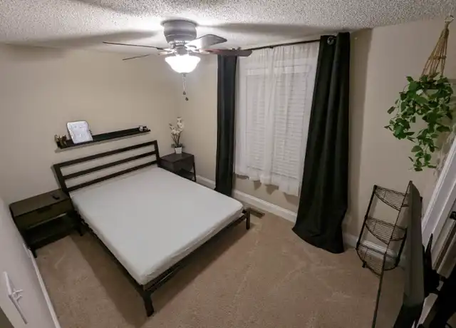 Property at 213 Webb St Rm 2, Warner Robins, GA, 31093, 1 bed, 1 bath, [object Object]