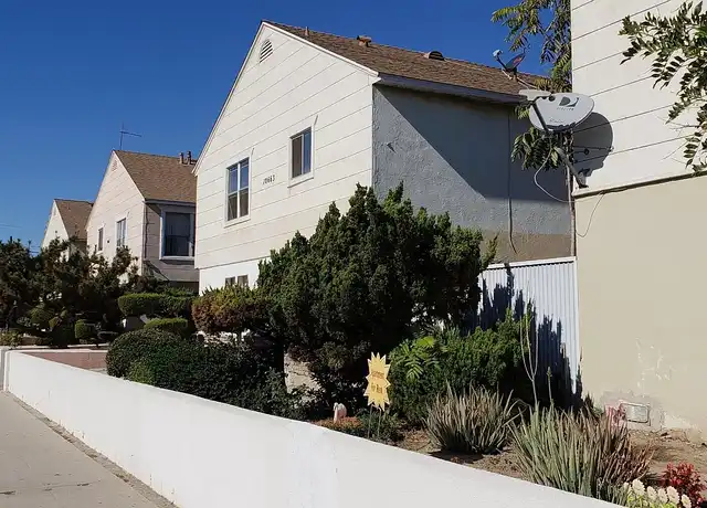 Property at 10651-73 Oxnard - 10651 Oxnard St, North Hollywood, CA, 91606, 2 beds, 1 bath, [object Object]