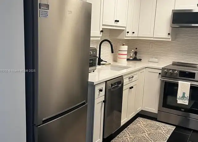 Property at 2840 S Ocean Blvd #3010, Palm Beach, FL, 33480, 1 bed, 1 bath, [object Object]