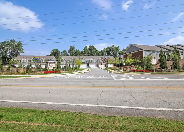 Photo of 2260 Parkwood Rd, Snellville, GA 30078