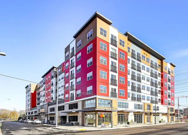 Photo of 102 Madison Ave N, Kent, WA 98032