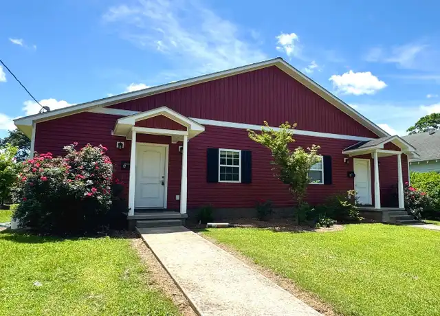 Property at 1012 E Boswell St Unit A, Batesville, AR, 72501, 3 beds, 2 baths, [object Object]