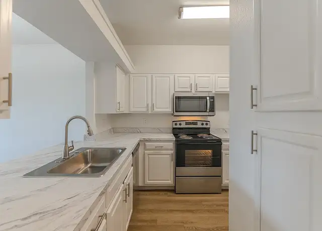 Photo of 2100 Ascension Blvd, Arlington, TX 76006
