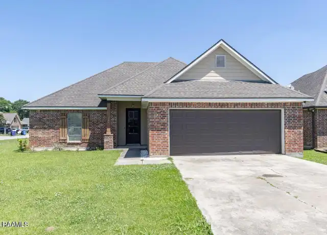 Property at 101 Tall Oaks Ln, Youngsville, LA, 70592, 3 beds, 2 baths, [object Object]