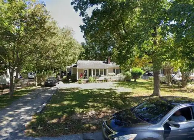 Property at 15 Rocky Knoll Dr, Greenville, SC, 29605, 3 beds, 1 bath, [object Object]