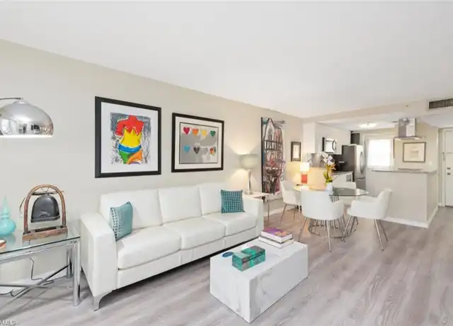 Property at 1021 3rd St S #102, Naples, FL, 34102, 2 beds, 2 baths, [object Object]