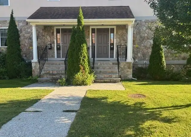 Property at 267 Montvale Ave Unit A, Woburn, MA, 01801, 3 beds, 2.5 baths, [object Object]