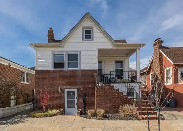 Property at 135 Taft Ave, Long Beach, NY, 11561, 3 beds, 1 bath, [object Object]