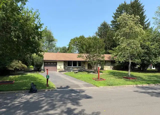 Property at 123 Pearl Dr, Southampton, PA, 18966, 2 beds, 2 baths, [object Object]