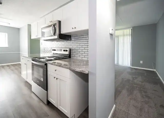 Property at 301 Champion Ave, Oaklyn, NJ, 08107, 1-2 bed, 1 bath, [object Object]