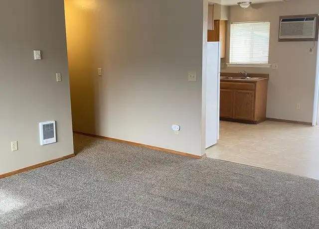Property at 617 S 3rd St Unit 617D, Selah, WA, 98942, 3 beds, 2 baths, [object Object]