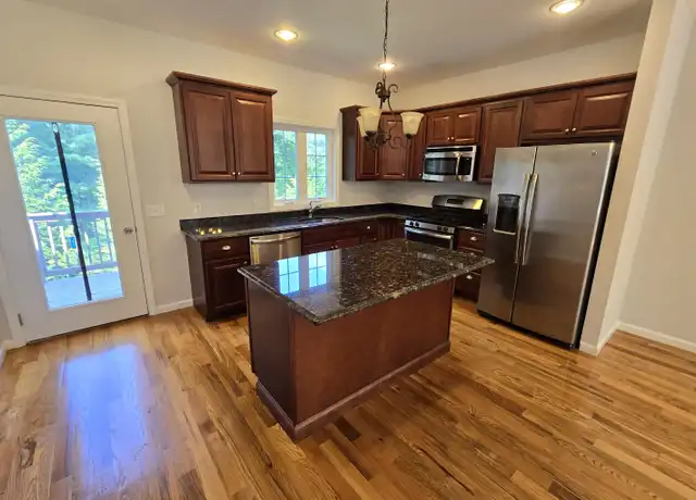 Property at 19 Oak Branch Dr Unit 19, Brookfield, CT, 06804, 2 beds, 2.5 baths, [object Object]