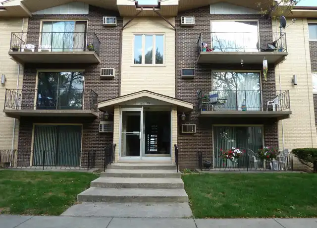 Property at 11021 Keating Ave Unit 2NE, Oak Lawn, IL, 60453, 2 beds, 1 bath, [object Object]