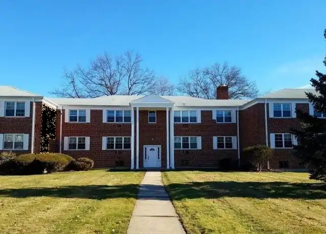 Property at 72 Folly Brook Blvd Unit 33-1, Wethersfield, CT, 06109, 2 beds, 1 bath, [object Object]