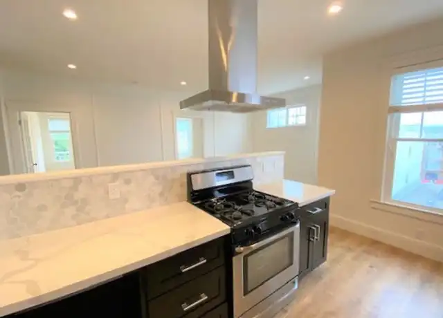 Property at 1165 Francisco St Unit 10, San Francisco, CA, 94109, 2 beds, 1 bath, [object Object]