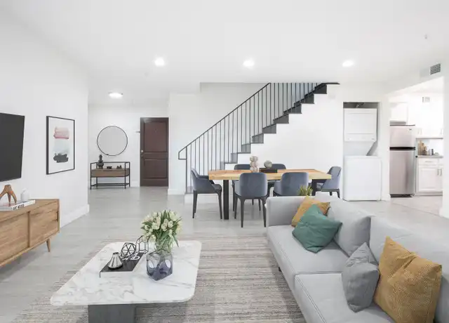 Property at 1342 Highland Ave Unit 14, Los Angeles, CA, 90028, 2 beds, 2 baths, [object Object]