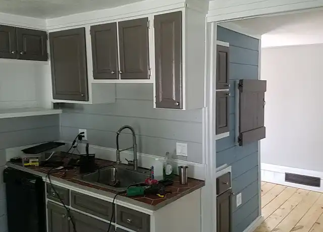 Property at 6 School St Unit 8, Branford, CT, 06405, 3 beds, 1 bath, [object Object]
