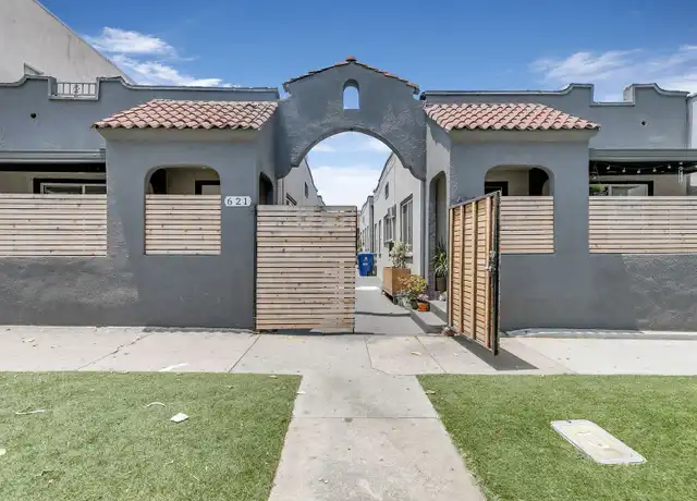 Property at 619 S Soto St Unit 621 3/4, Los Angeles, CA, 90023, 2 beds, 1 bath, [object Object]