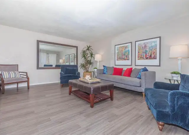 Property at 3125 Crestdale Dr Unit 1402B, Houston, TX, 77080, 1 bed, 1 bath, [object Object]