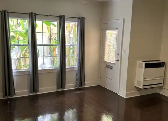 Property at 2036 Highland Ave, Los Angeles, CA, 90068, 1 bed, 1 bath, [object Object]