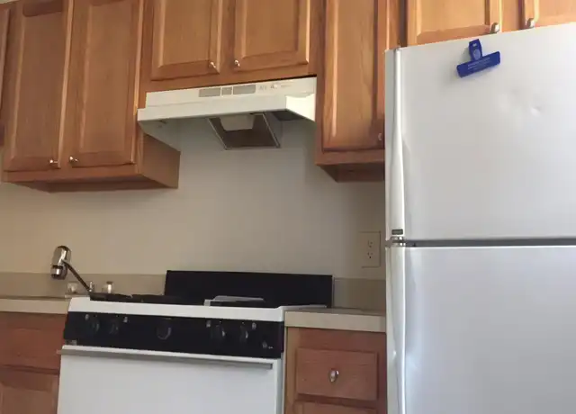 Property at 3100 Saint Paul St Unit 302, Baltimore, MD, 21218, 1 bed, 1 bath, [object Object]