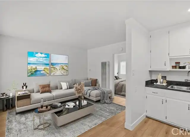 Property at 572 Nebraska Ave Unit 4, Long Beach, CA, 90802, 1 bed, 1 bath, [object Object]
