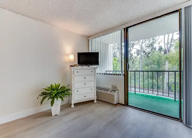 Photo of 801 Cypress Way, San Dimas, CA 91773