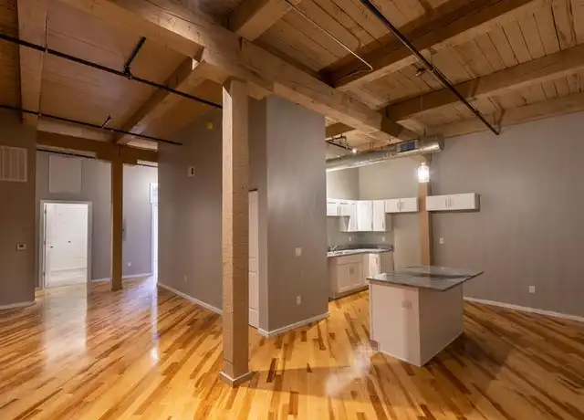 Property at 116 N 4th St Unit 210, Burlington, IA, 52601, 2 beds, 1 bath, [object Object]