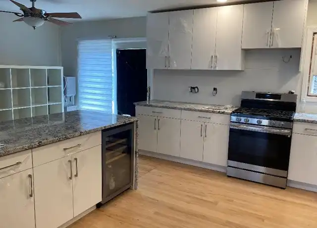 Property at 425 Northwood Way, Palisades Park, NJ, 07650, 3 beds, 2 baths, [object Object]
