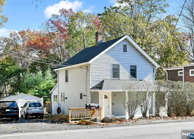 Property at 14 Kinderkamack Rd, Westwood, NJ, 07677, 2 beds, 1 bath, [object Object]