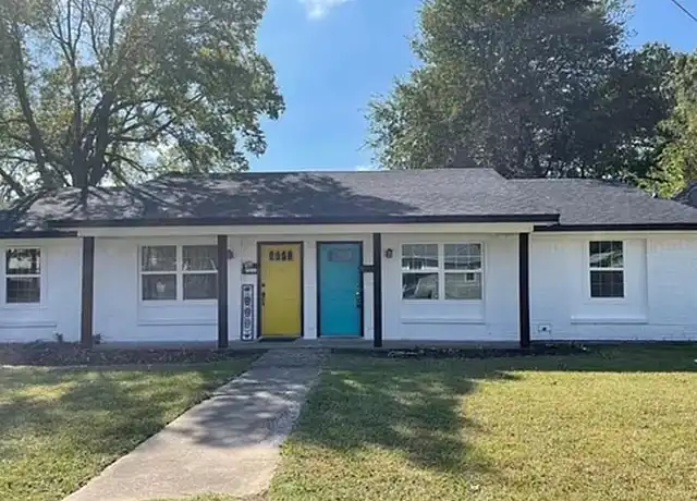 Property at 224 E Lake St, Sherman, TX, 75090, 2 beds, 1 bath, [object Object]