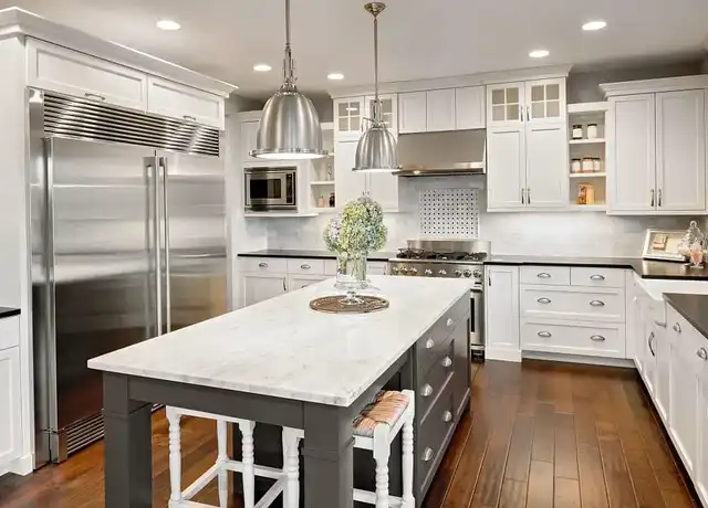 Property at Mariposa at Western Heights - 1641 N Windomere Ave, Dallas, TX, 75208, 1 bed, 1 bath, [object Object]