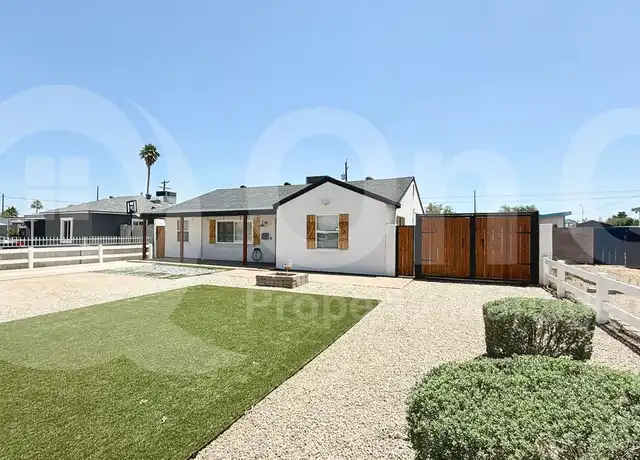 Property at 2607 W San Miguel Ave, Phoenix, AZ, 85017, 4 beds, 2 baths, [object Object]