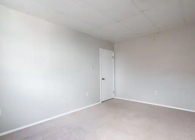 Property at 1500 Fallowfield Ave Unit 1A, Pittsburgh, PA, 15216, 0 beds, 1 bath, [object Object]