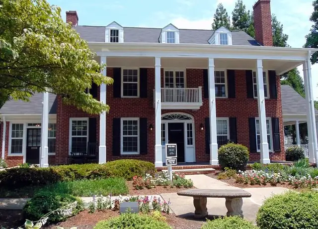 Photo of 5518 W Market St, Greensboro, NC 27409