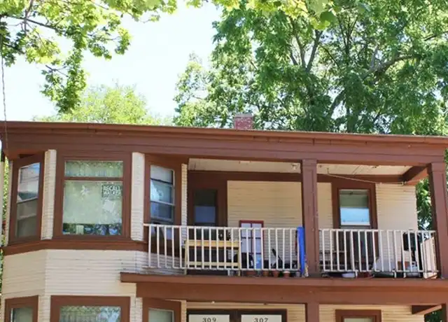 Property at 307 E Gorham St Unit 309, Madison, WI, 53703, 3 beds, 1 bath, [object Object]