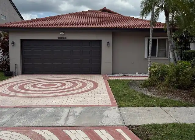 Property at 2003 NW 178th Way, Pembroke Pines, FL, 33029, 4 beds, 2 baths, [object Object]