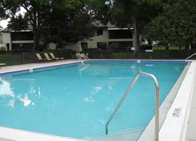 Property at 8403 Gardens Cir Unit 102, Sarasota, FL, 34243, 2 beds, 2 baths, [object Object]