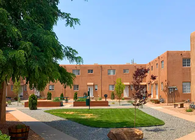 Property at 1021 Carlisle Blvd SE Unit 1021 Hermosa, Albuquerque, NM, 87106, 2 beds, 1 bath, [object Object]