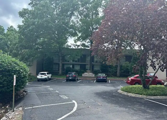 Property at 3909 Whitland Ave #205, Nashville, TN, 37205, 2 beds, 1 bath, [object Object]
