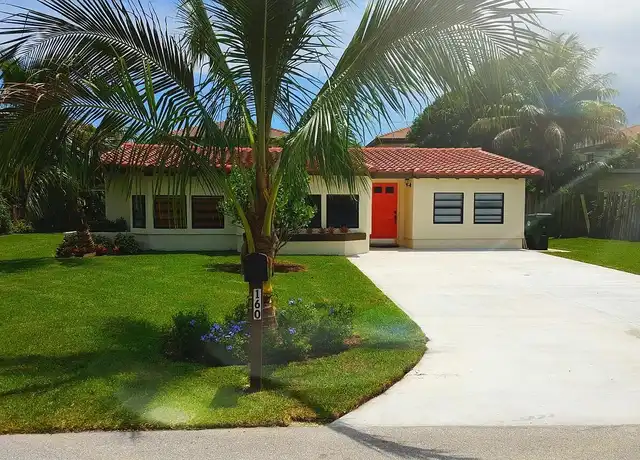 Property at 160 NW 7th St, Boca Raton, FL, 33432, 5 beds, 2 baths, [object Object]