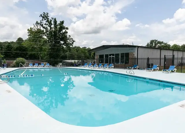 Photo of 225 Club Dr, Fayetteville, GA 30214
