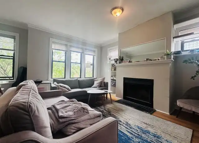 Property at 641 W Roscoe St, Chicago, IL, 60657, 2 beds, 1 bath, [object Object]