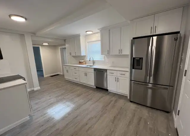 Property at 8 Sunset Rd, Wayland, MA, 01778, 3 beds, 2 baths, [object Object]