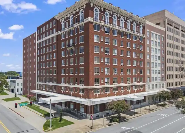 Property at 211 12th St Unit 102, Columbus, GA, 31901, 1 bed, 1 bath, [object Object]