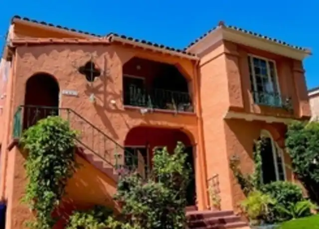 Property at 1115 S La Peer Dr, Los Angeles, CA, 90035, 2 beds, 2 baths, [object Object]