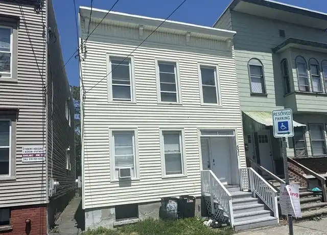 Property at 531 Hamilton St Unit 2, Albany, NY, 12203, 3 beds, 1 bath, [object Object]