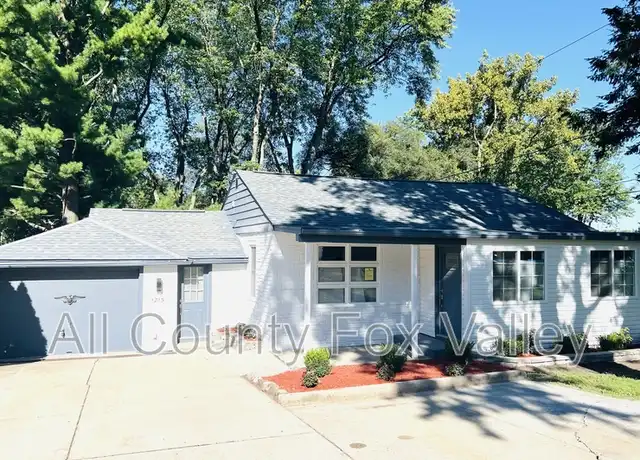 Property at 1215 Pine St, Lake in the Hills, IL, 60156, 2 beds, 1 bath, [object Object]